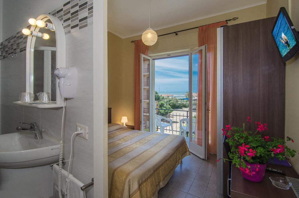 Hotel Montecarlo Lido di Camaiore Eksteriør bilde
