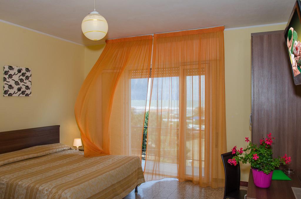 Hotel Montecarlo Lido di Camaiore Eksteriør bilde