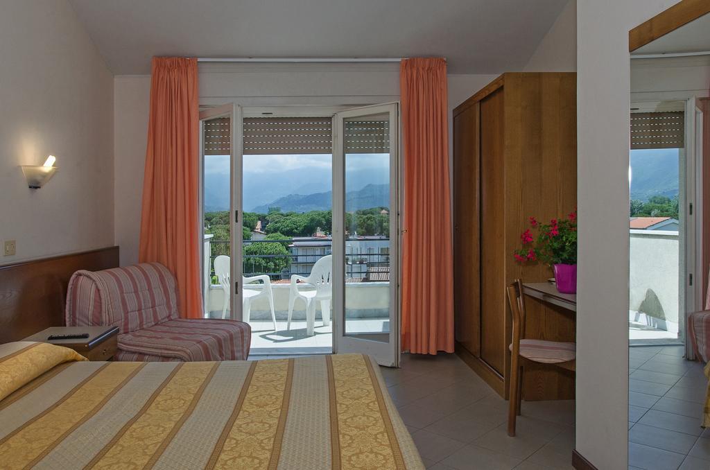 Hotel Montecarlo Lido di Camaiore Eksteriør bilde